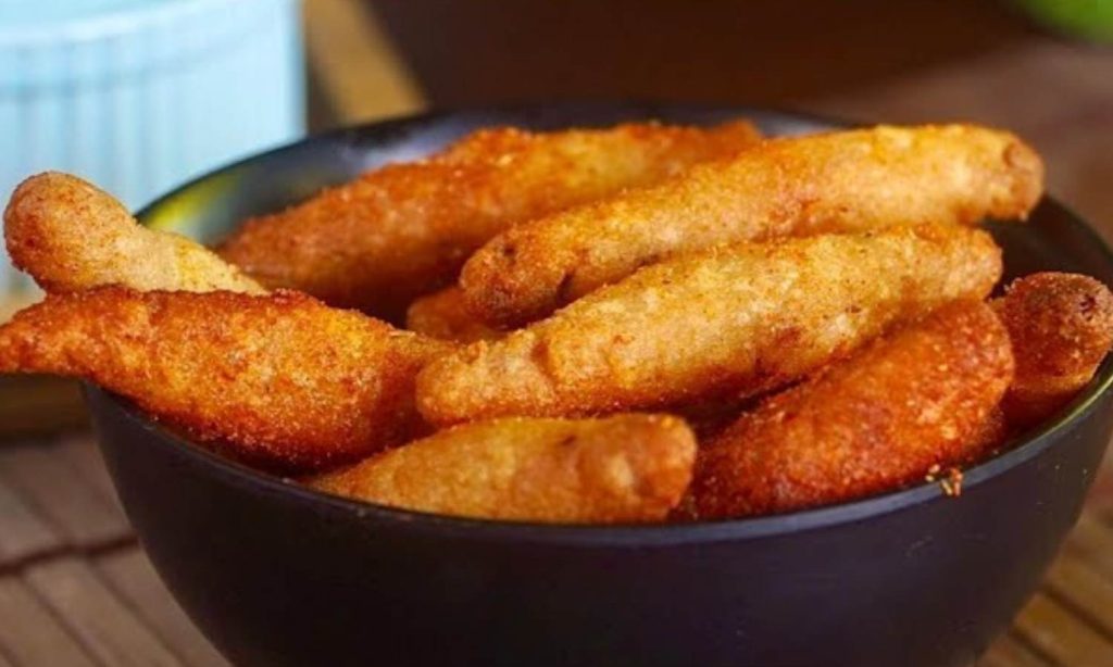 കിടിലം മഴയത്ത് ചൂട് ചായക്കൊപ്പം കഴിക്കാൻ ഇതാ ഒരു സിംപിൾ സ്നാക്ക്