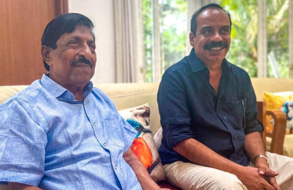 Sathyan Anthikad visit Sreenivasan and share their conversation