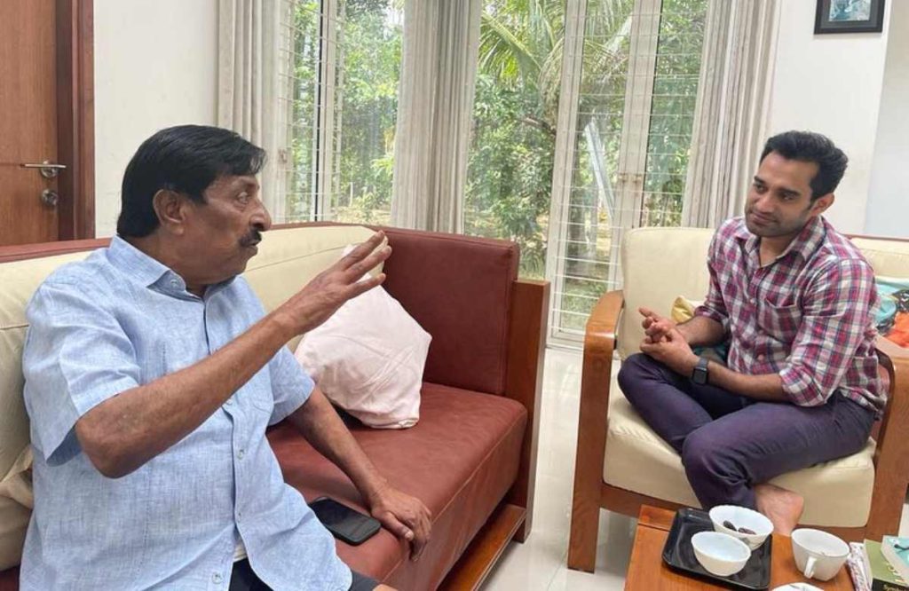 Sathyan Anthikad visit Sreenivasan and share their conversation