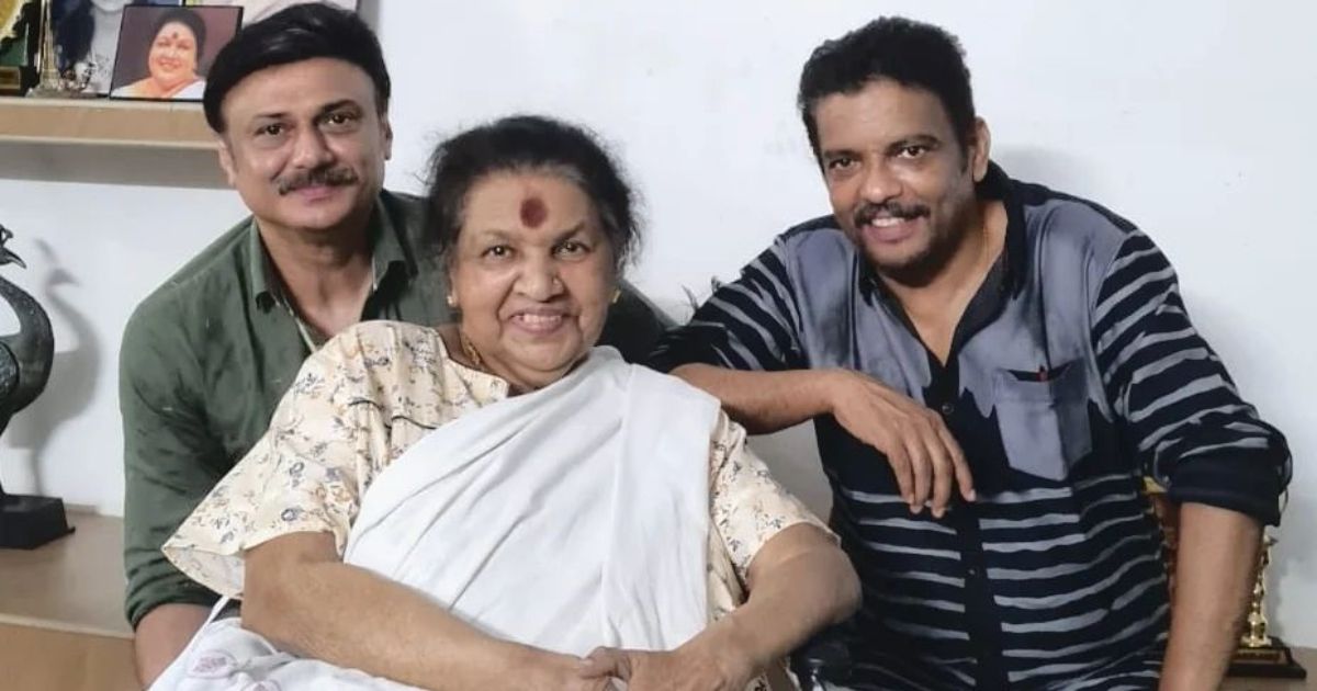 Malayalam actors visits legendary actress Ponnamma