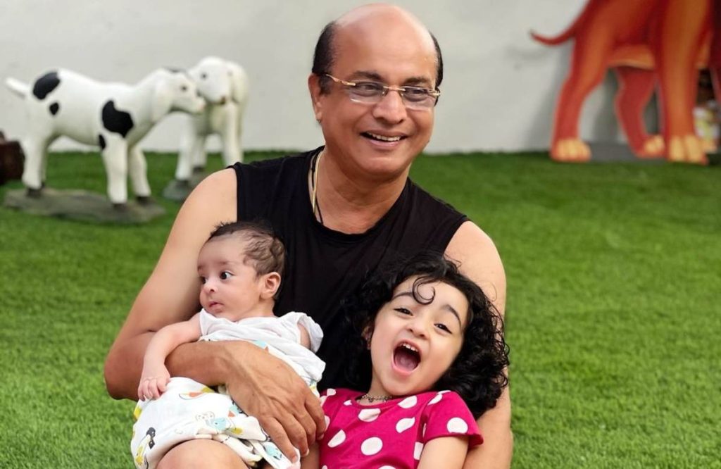 Pearle Maany daughters with her father